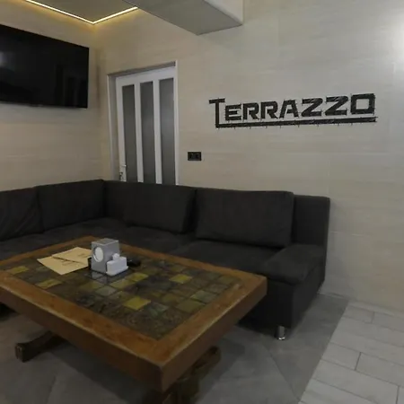 Terrazzo Hotell Starunya